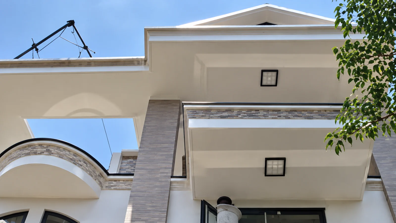 Sliding window application on a project in Vietnam