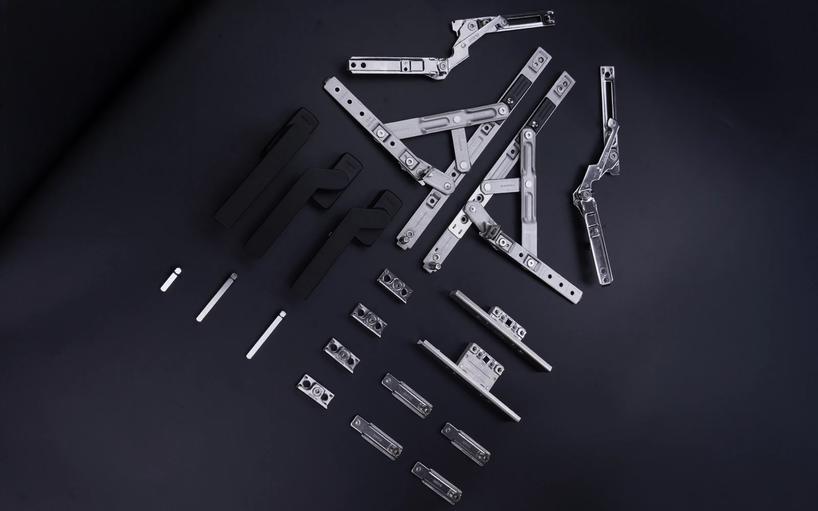 Stainless-steel hardware for outward-opening and top-hung windows
